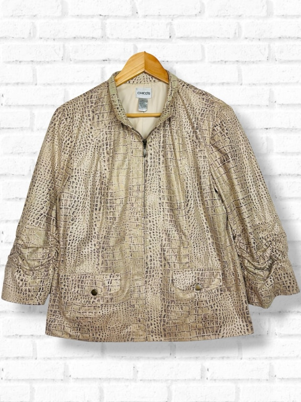 Chico’s Faux Suede Snakeskin Ruched Sleeve Zip Up Metallic Lightweight Jacket 8